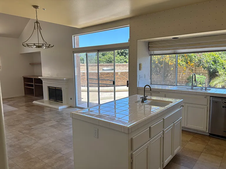326 Contra Costa Ave — Photo 6