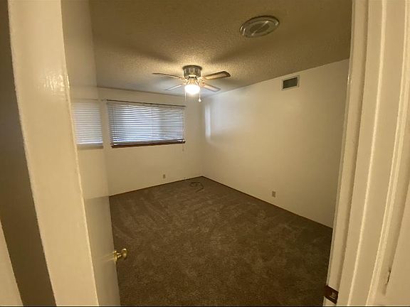 5th image of 5053 Deerpark Cir