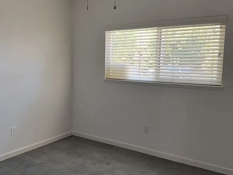 24245 Powell Pl — Photo 15