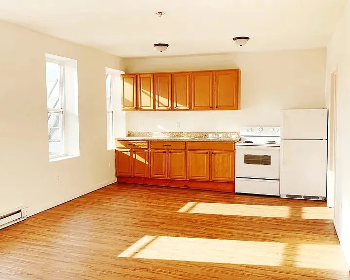 43 Pike St #2 — Photo 1