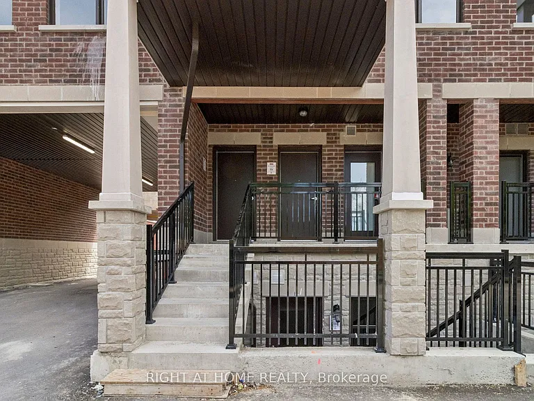15100 Yonge St #206 — Photo 4