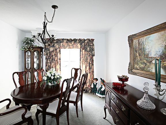 4th image of 3495 Malvern Dr