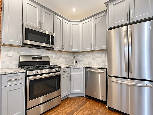 Kitchen, photo 1