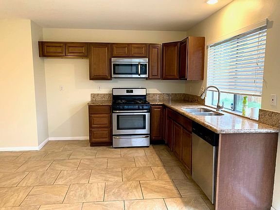 2nd image of 1316 Live Oak Ct