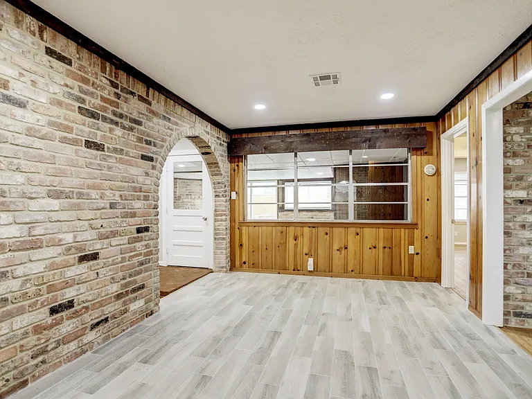 5814 Anaqua Dr — Photo 7