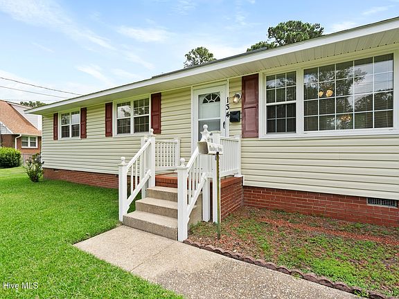 3rd image of 134 Bosco Drive