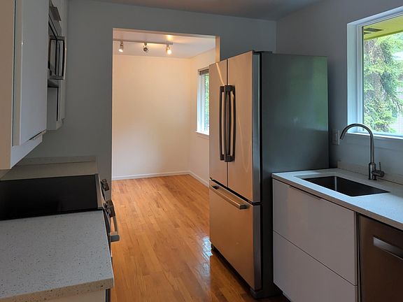2nd image of 439 Brien Dr SE #1