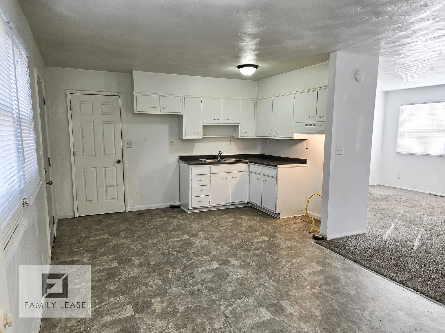 3 bed, 1.5 bath, 988 sqft, $995 — Photo 4