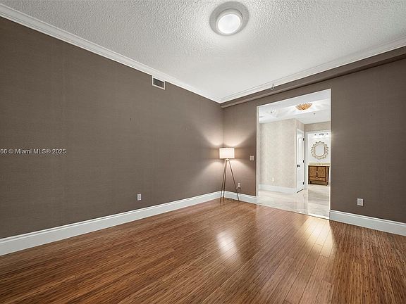 2nd image of 801 S Olive Ave Unit 602