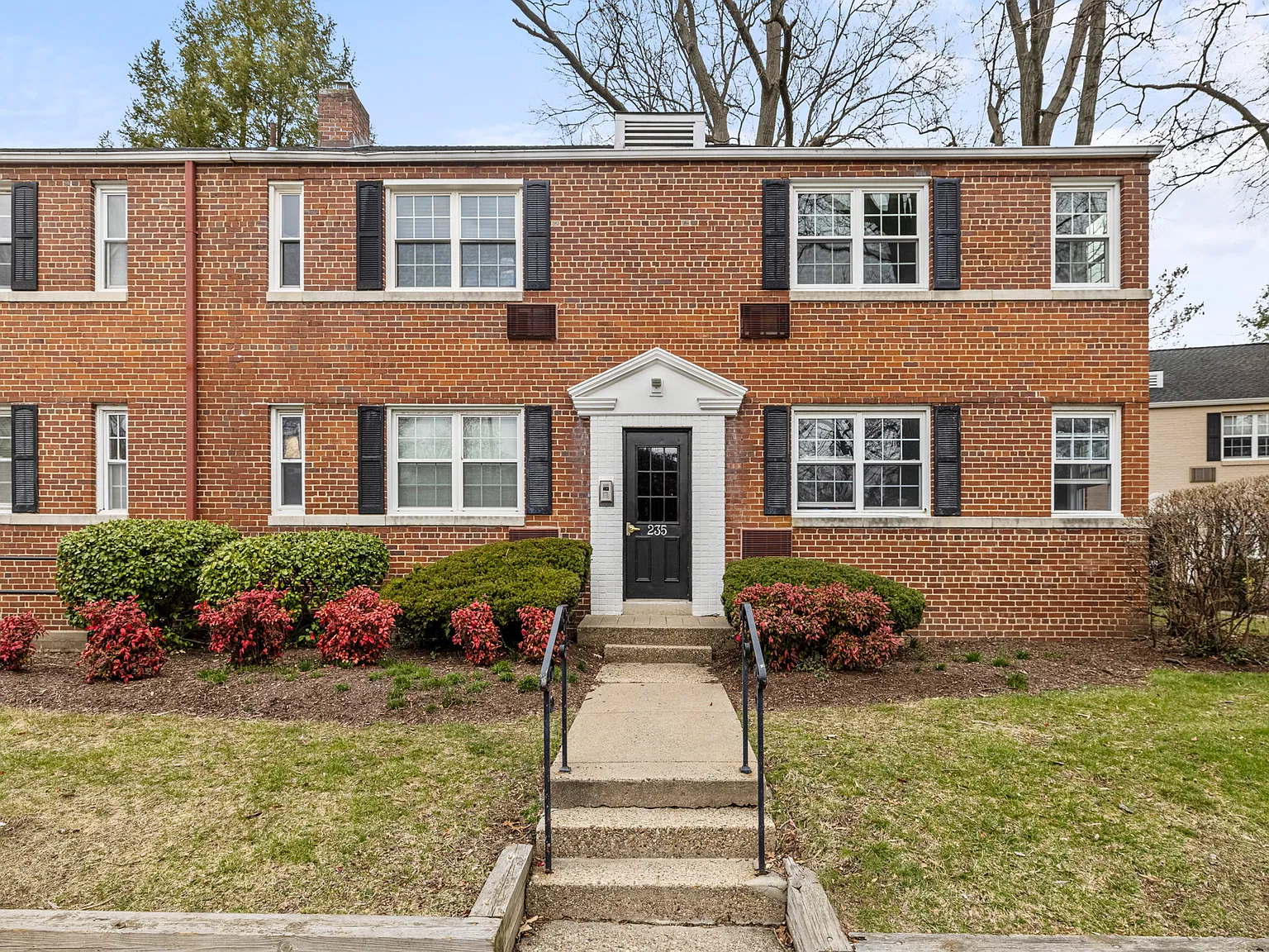 1 bed, 699 sqft, $1,950 — Photo 2