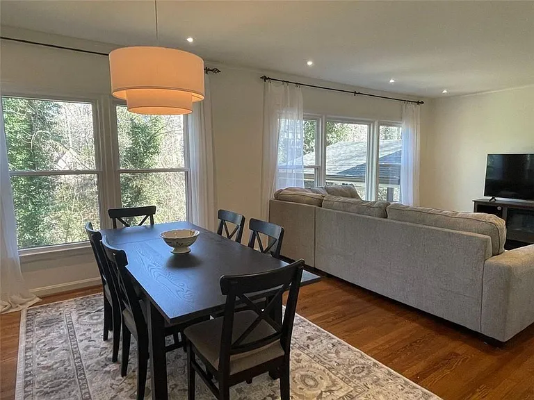 370 Herrington Dr NE — Photo 13