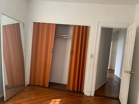 Rented by Velsor Realty | media 7