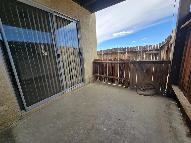 1332 N El Prado Dr — Photo 8