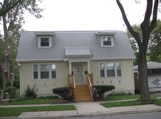 2121 Foster St #2, Evanston, IL 60201