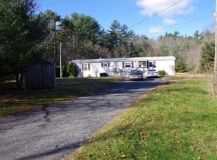 201 Leonard St, Acushnet, MA 02743