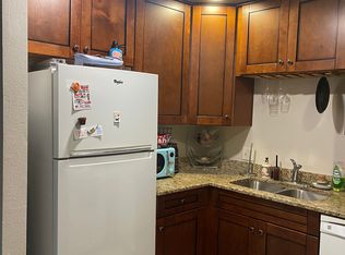 1230 S Lone Tree Rd APT B, Flagstaff, AZ 86001