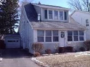 4 Maple Ave, Albany, NY 12205