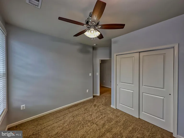 23542 Buckland Farm Ter — Photo 18