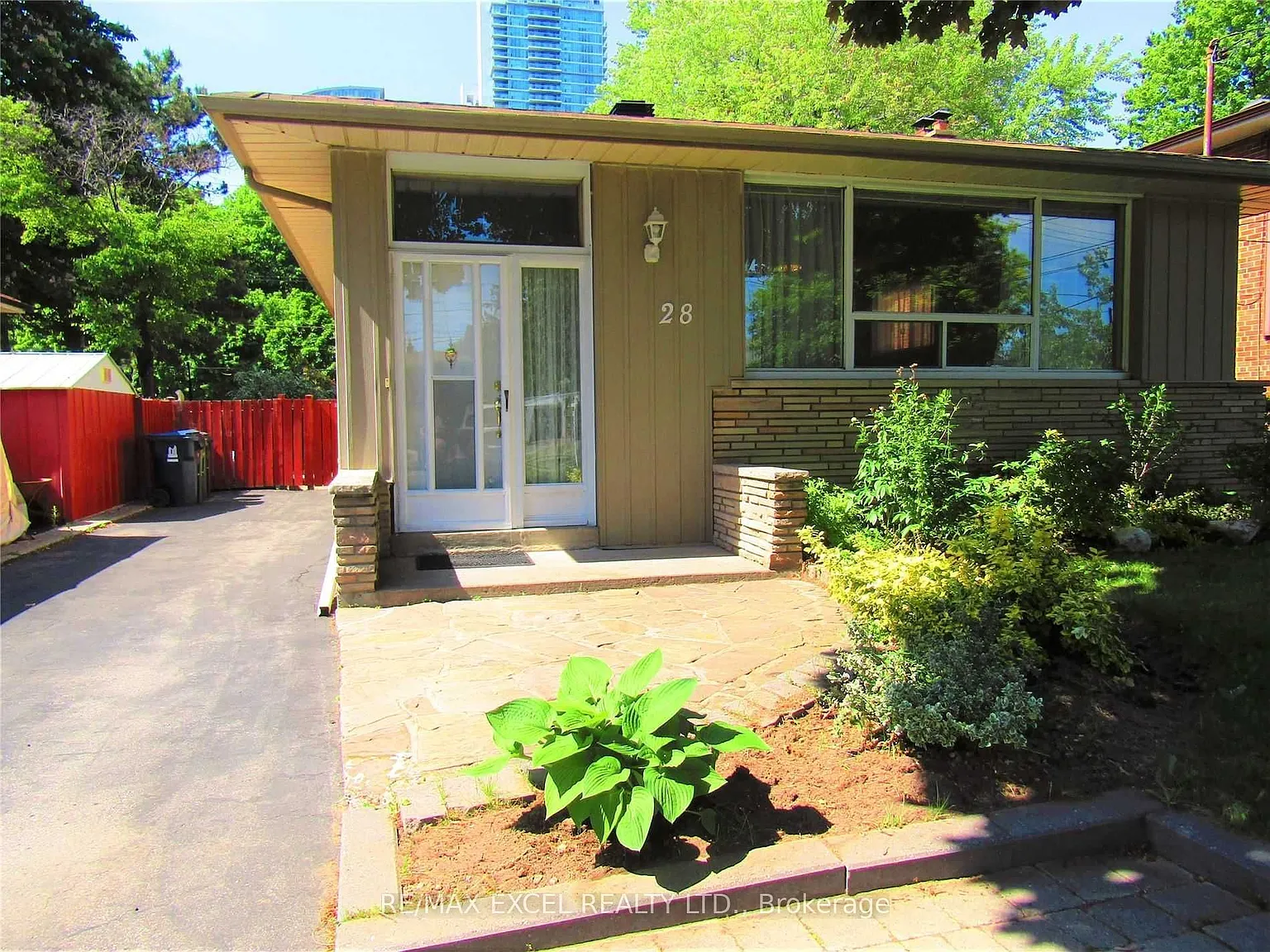3 bed, $3,095 — Photo 1