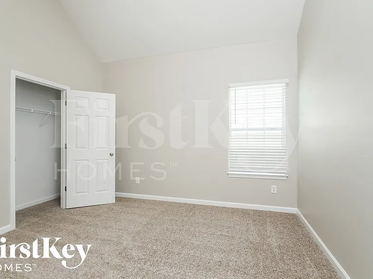 483 Baywood Way — Photo 12