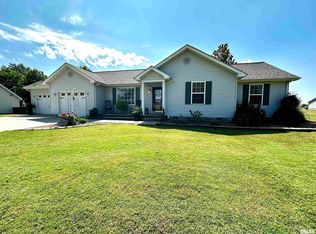 605 Briddick St, Eldorado, IL 62930
