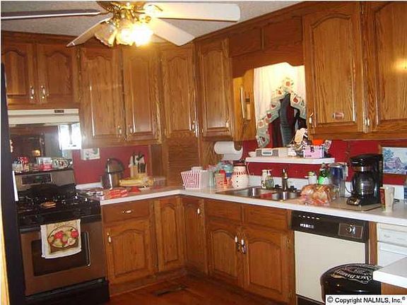5th image of 206 Dogwood Dr