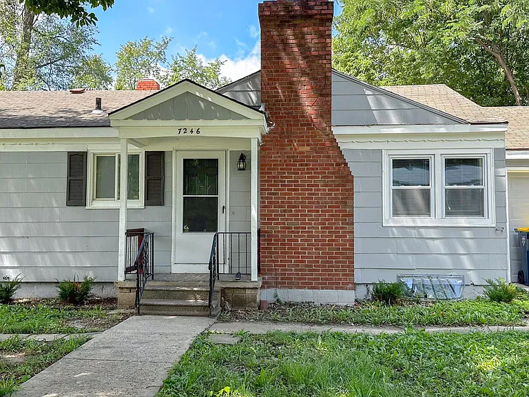 7246 Tracy Ave — Photo 3