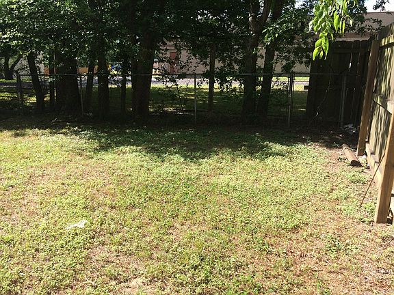 2nd image of 2610 Pecan Ridge Dr #B