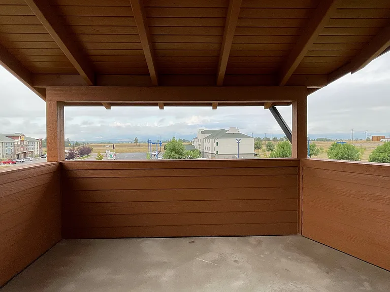 Princess suite 
978 SQ. FT. 
2 bed 1 bath
Patio