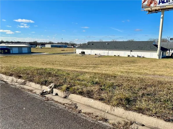 LOT 5 E Park Ln, Odessa, MO 64076