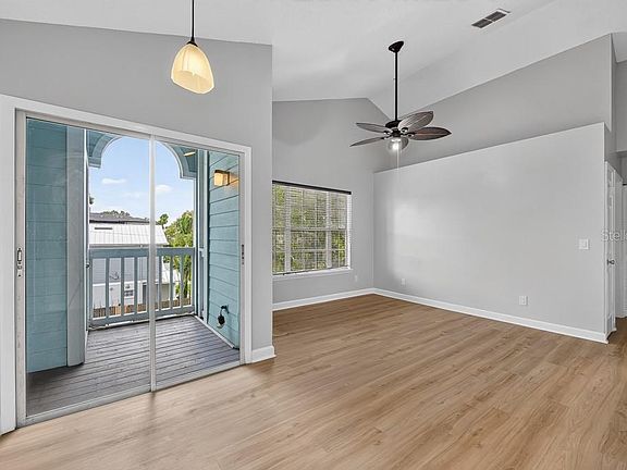 4th image of 3002 W CLEVELAND STREET #D11