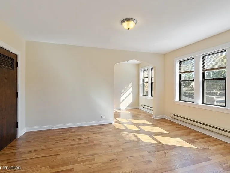 4737 N Hermitage Ave — Photo 20