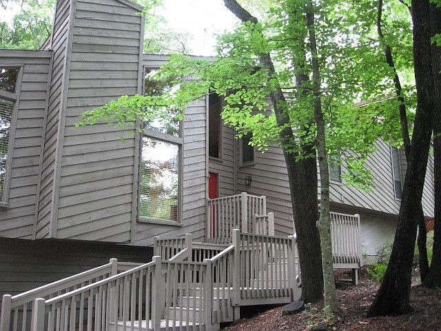 Wooded Cul-de-sac lot!