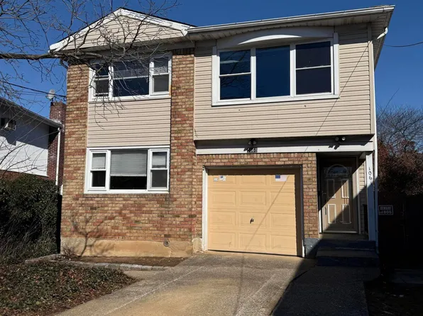 1061 Arden Ave, Staten Island, NY 10312