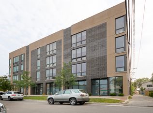 2409 W Berenice Ave #4, Chicago, IL 60618