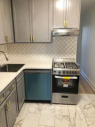 Rented by Apple Exclusive Realty Inc