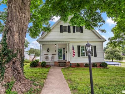 109 E Main St, Pleasant Plains, IL, 62677