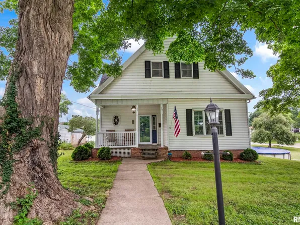 109 E Main St, Pleasant Plains, IL 62677