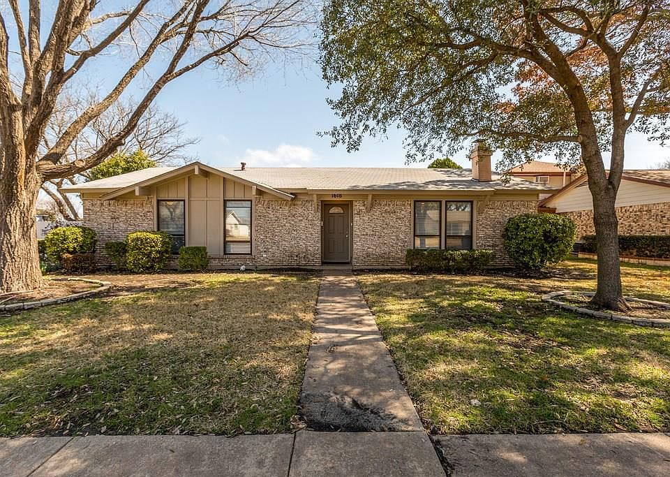 1st image of 1618 Mosswood Way