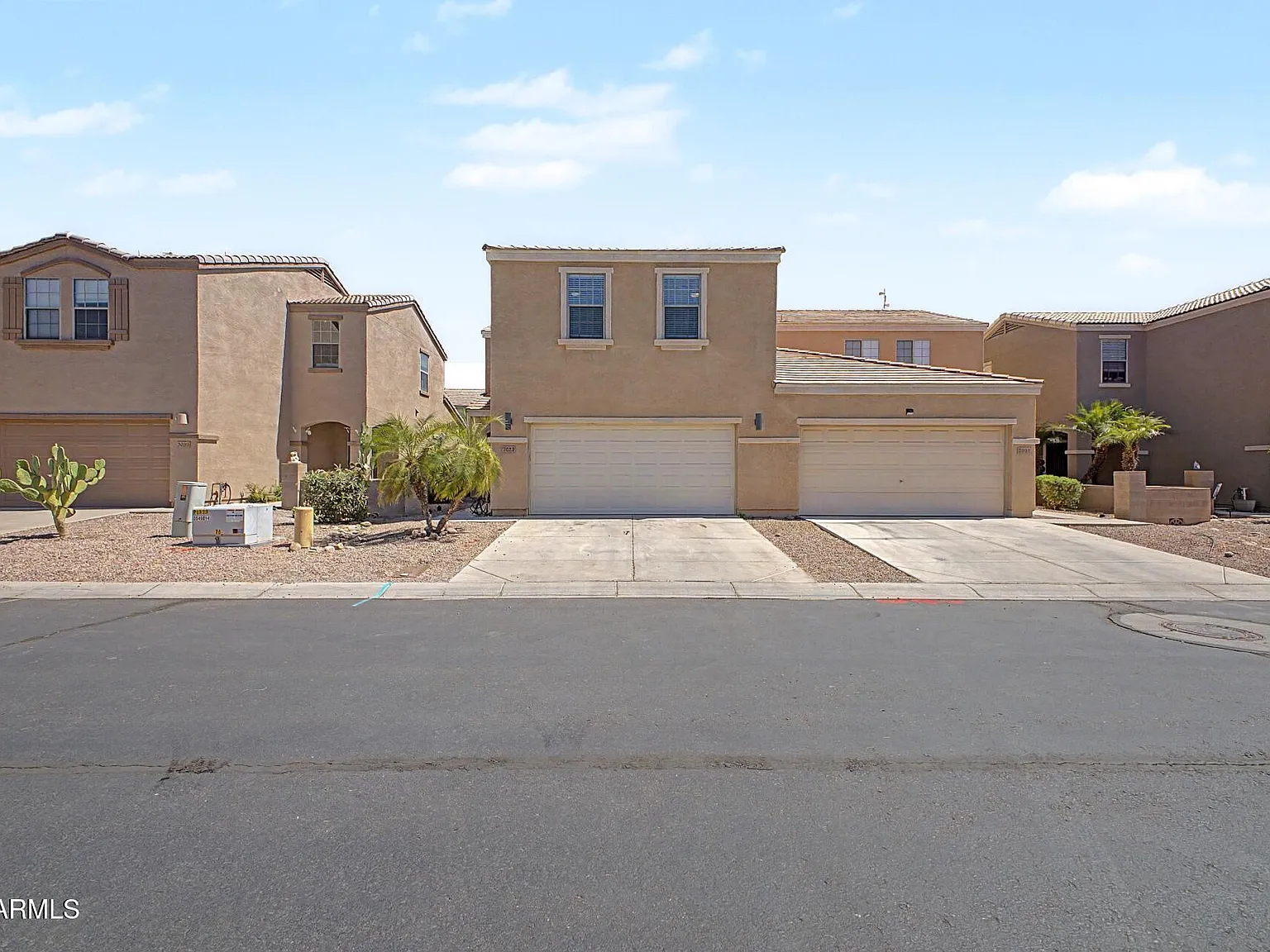 3 bed, 2.5 bath, 1606 sqft, $1,850 — Photo 1