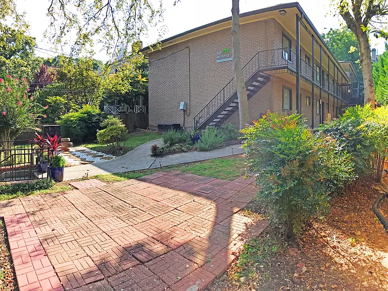 848 Myrtle St NE #5 — Photo 6