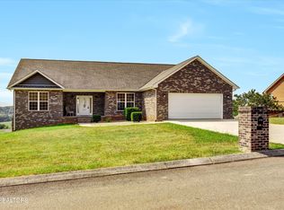 269 Franklin Estates Ln, Greenback, TN 37742
