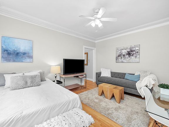 4th image of 3606 N Pine Grove Ave APT 1L