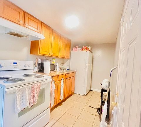 5th image of 1811 W Montgomery Ave APT 1