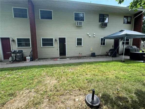 540 Dulude Ave APT 6, Woonsocket, RI 02895