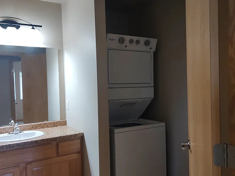 Velp Avenue Apartments — Photo 8