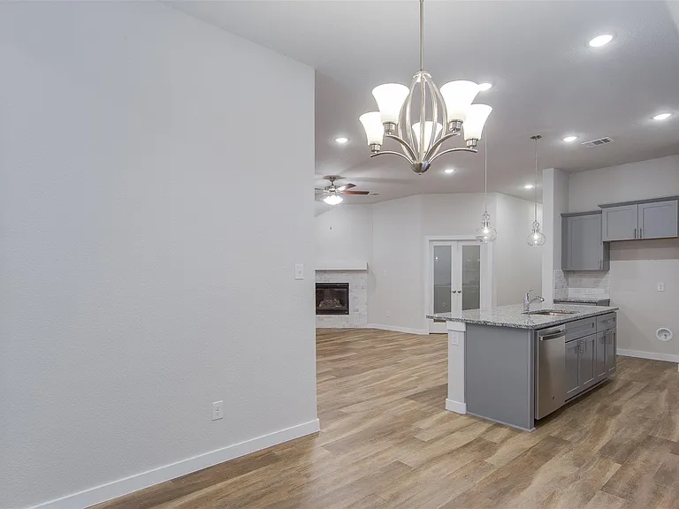 12376 Iveson Dr — Photo 23