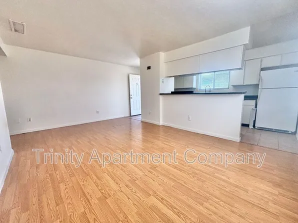 117 General Arnold St NE Unit C, Albuquerque, NM 87123