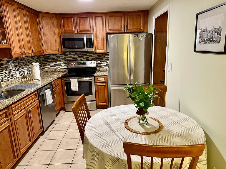 1129 N Shore Rd #1A — Photo 12
