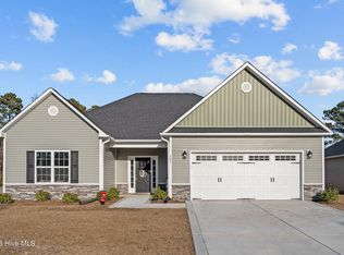301 Windmill Light Way, Sneads Ferry, NC 28460